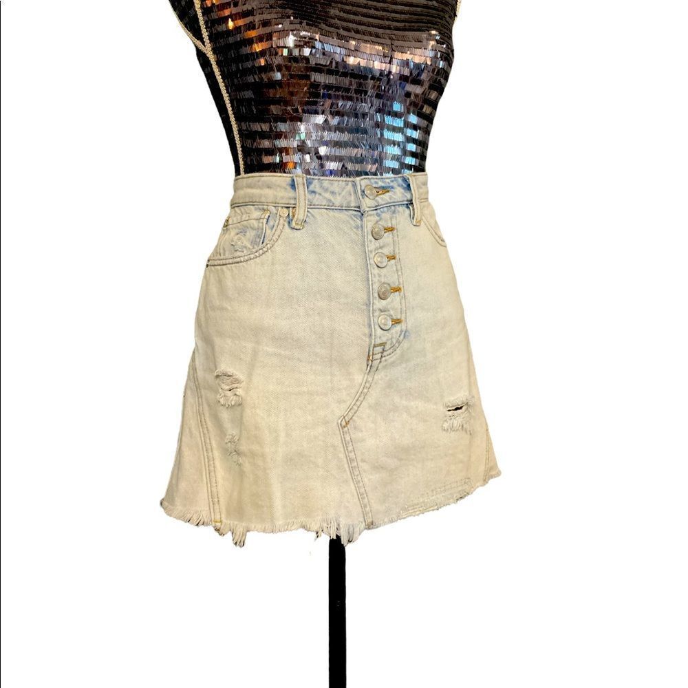 Free People- We the free denim skirt size 28